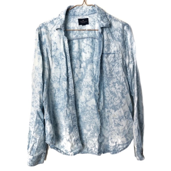 AEO Bleached Chambray Denim Button Up Shirt - Picture 3 of 7